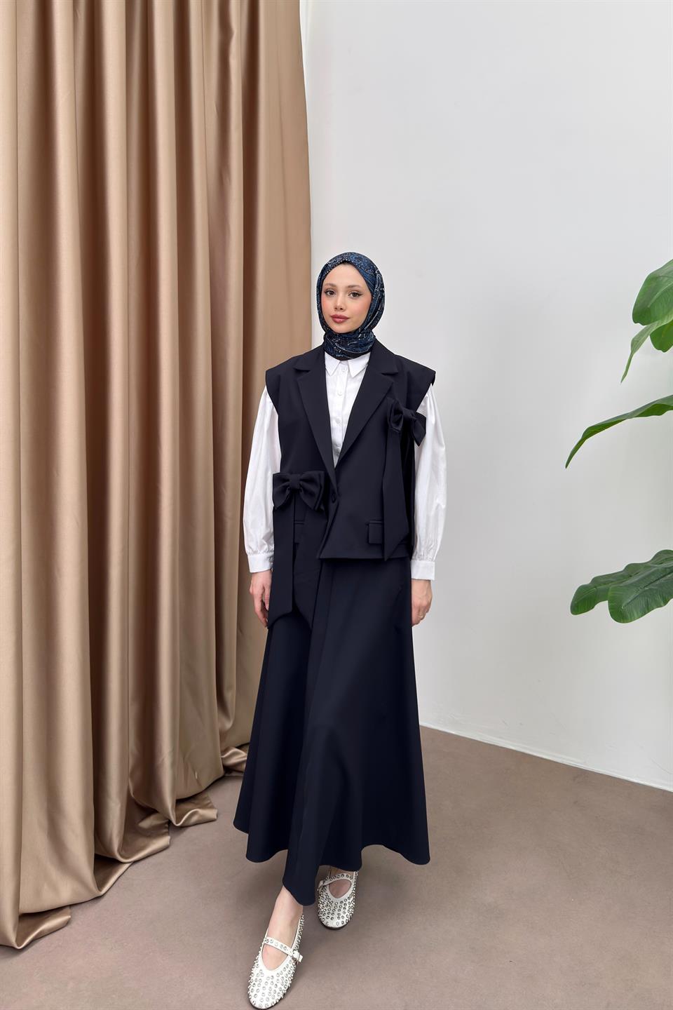 Fiyonklu Yelek Etekli Takım - Lacivert