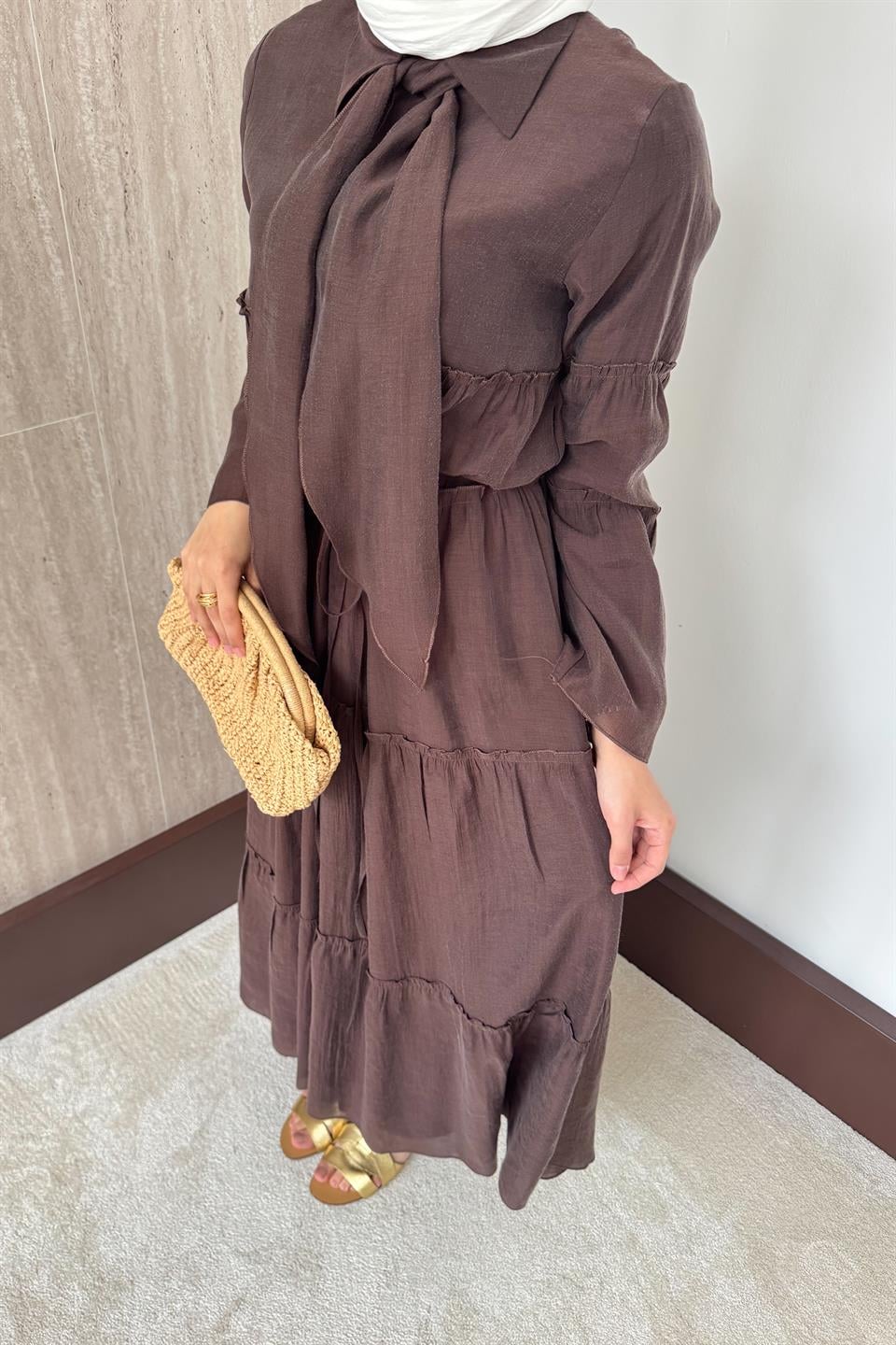 Fular Bağlamalı Vual Elbise - Kahve