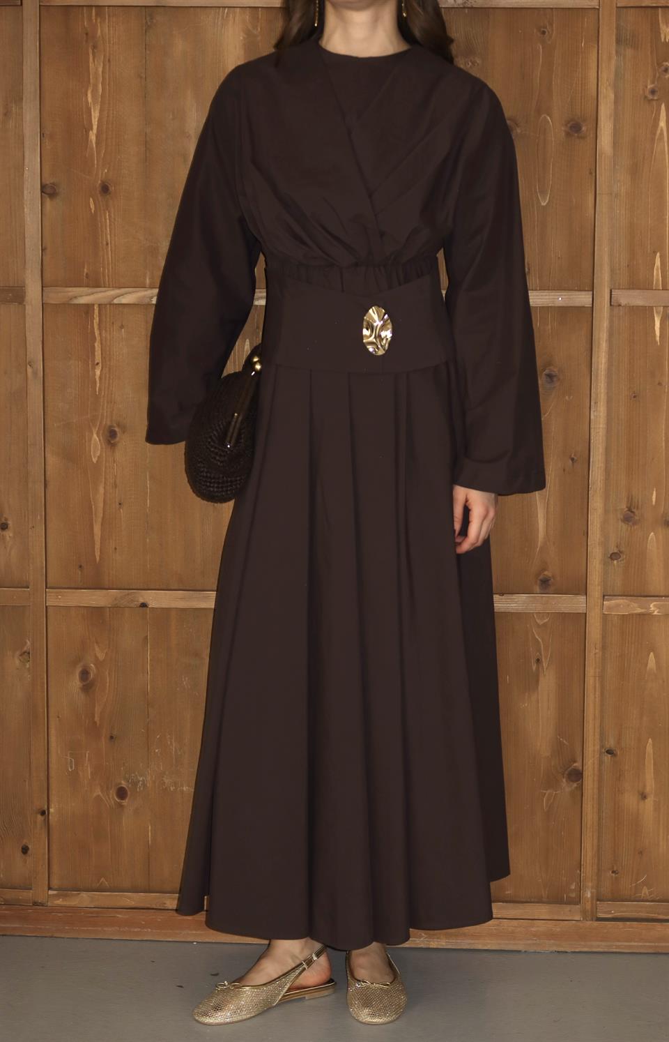 Gold Aksesuarlı Poplin Elbise - Kahve