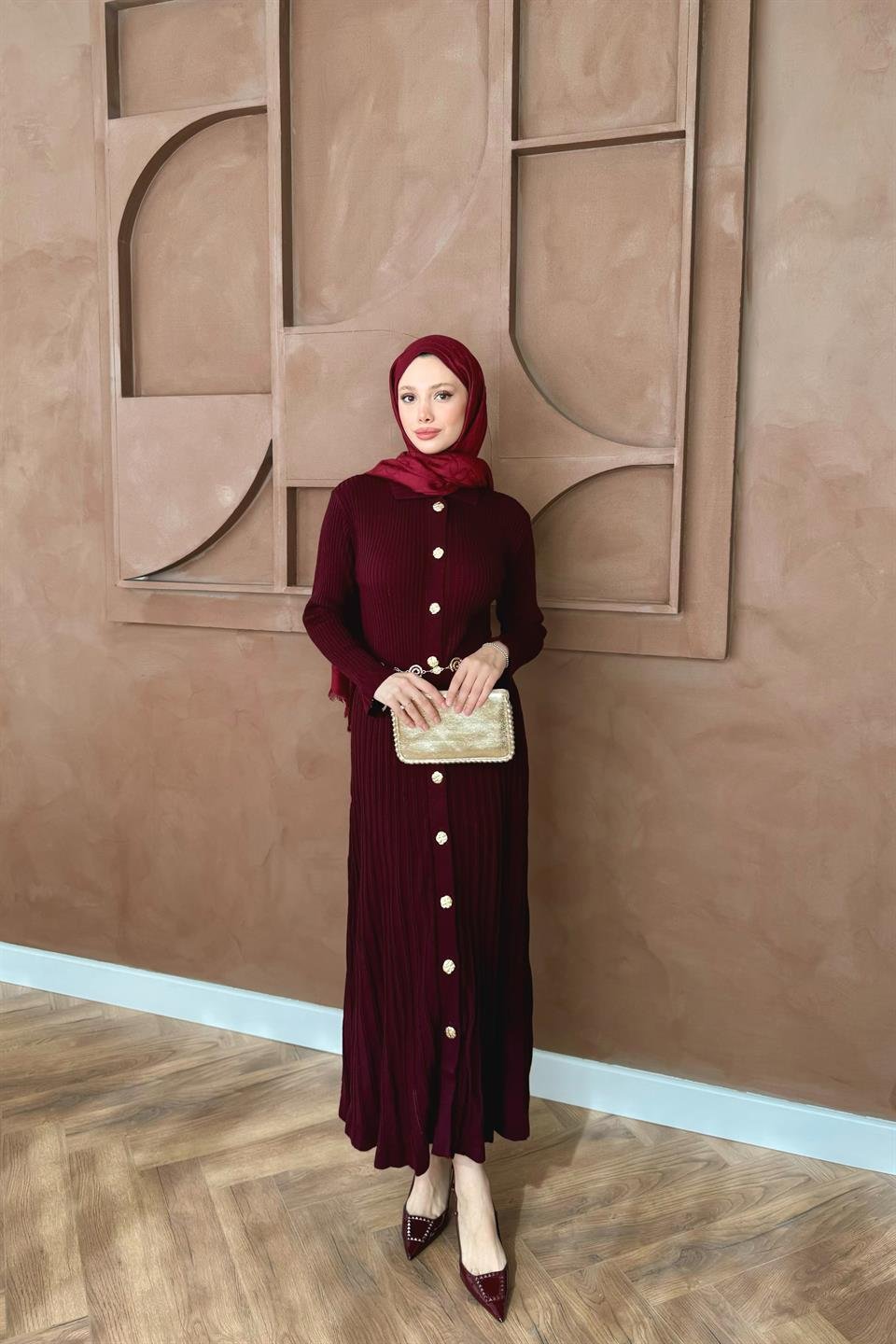 Gold Buttoned Knit Dress - Burgundy