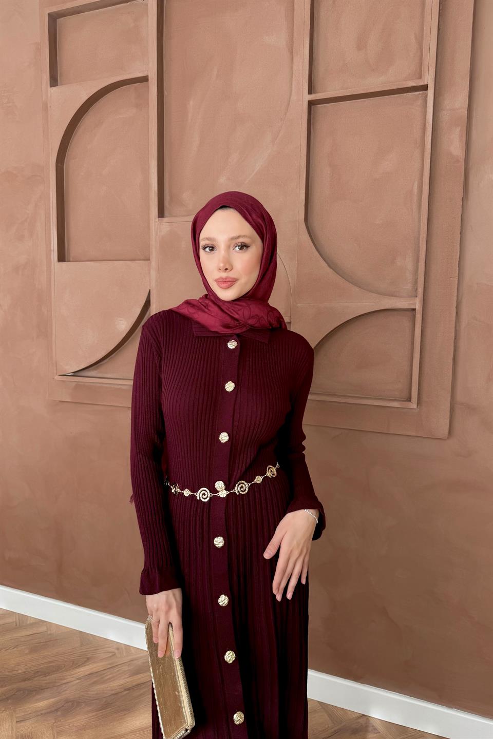 Gold Buttoned Knit Dress - Burgundy