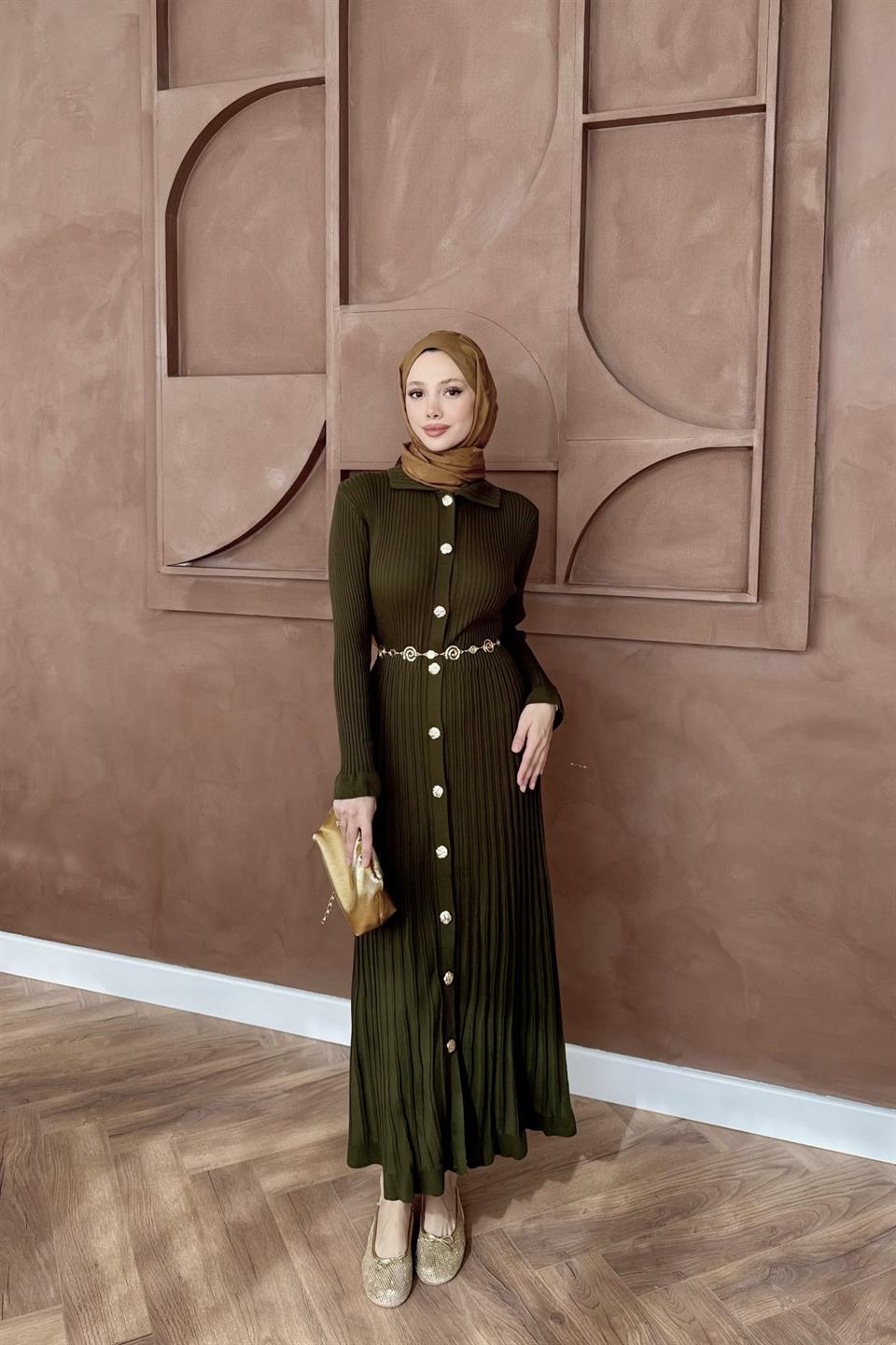 Gold Buttoned Knit Dress - Green