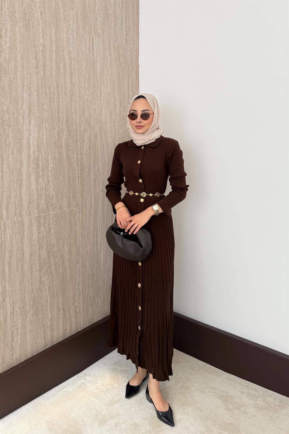 Gold Buttoned Knit Dress - Brown