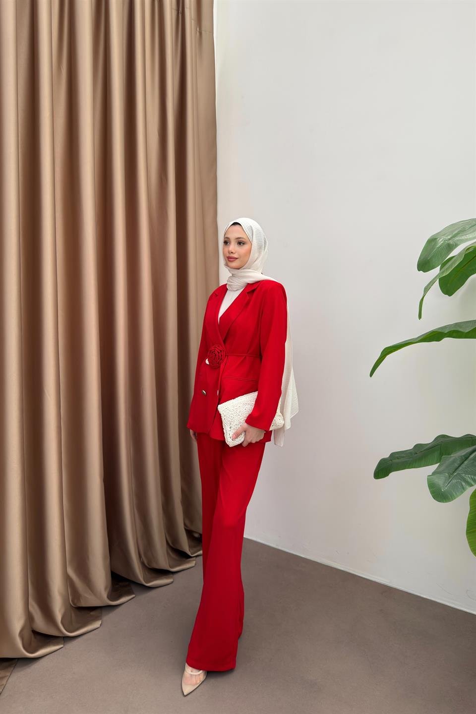 Blazer Jacket Suit with Rose Accessory - Red