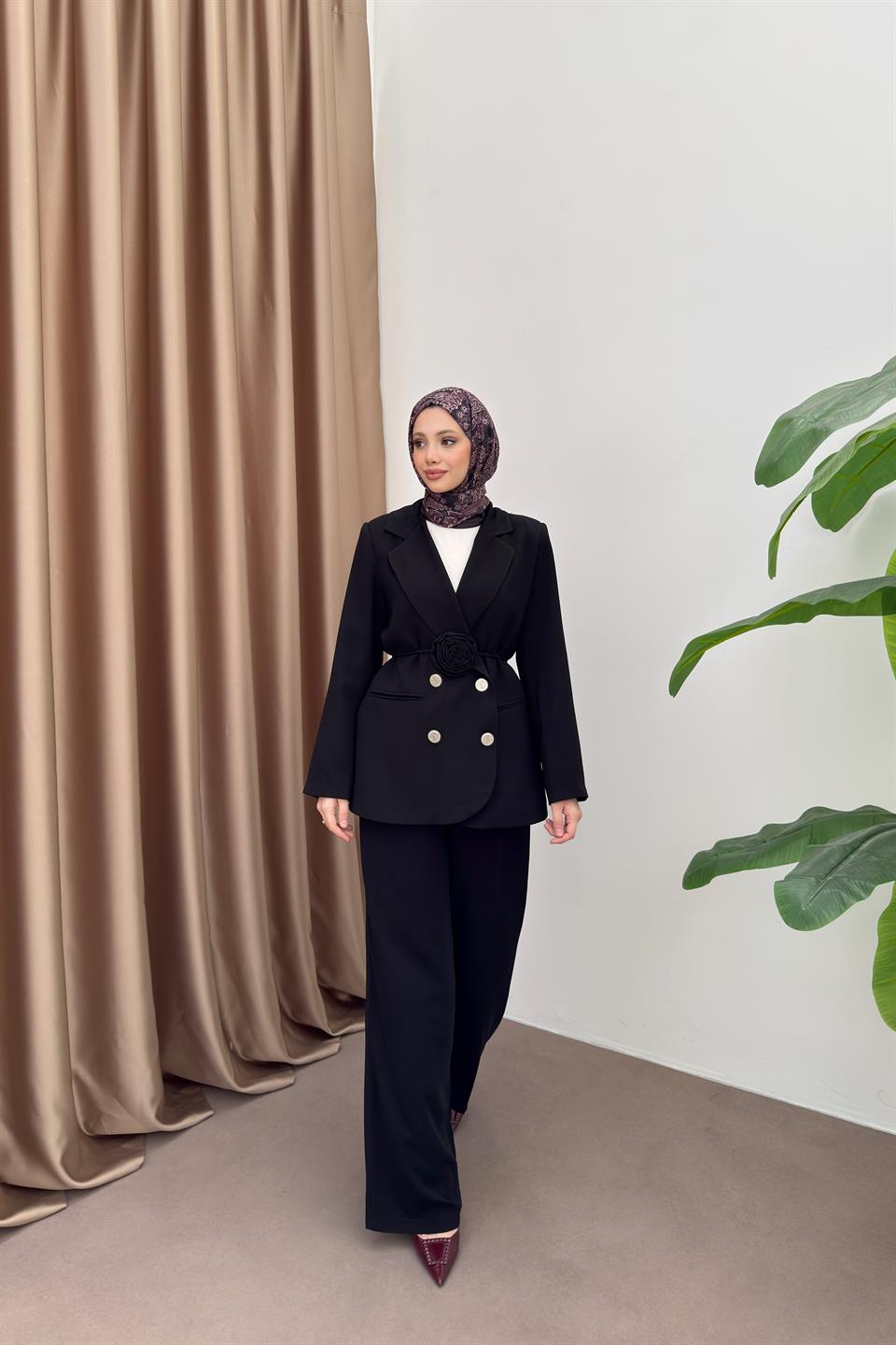 Rose Accessory Blazer Jacket Suit - Black