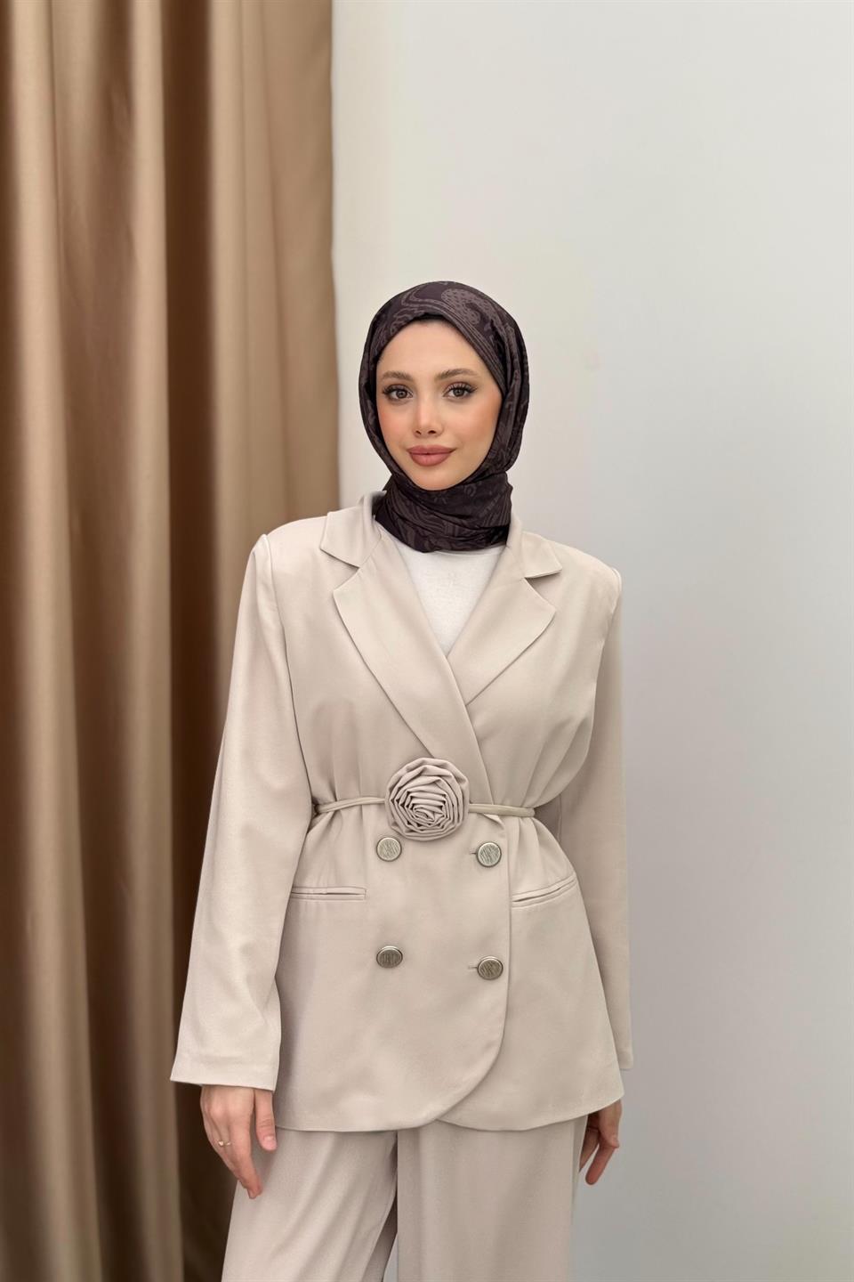 Blazer Jacket Suit with Rose Accessory - Stone