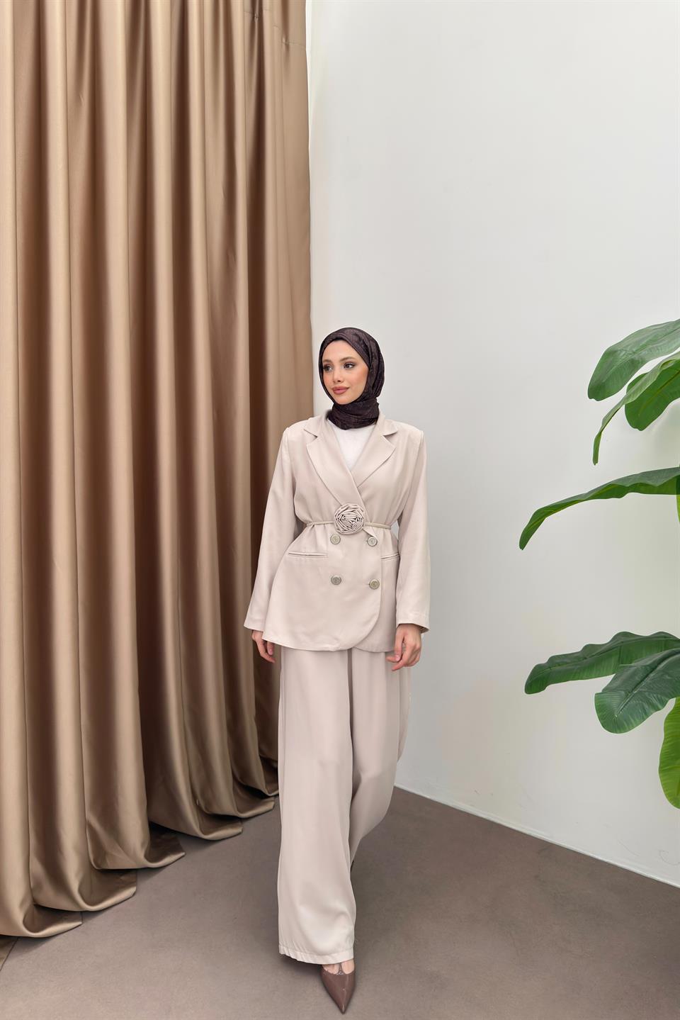 Blazer Jacket Suit with Rose Accessory - Stone