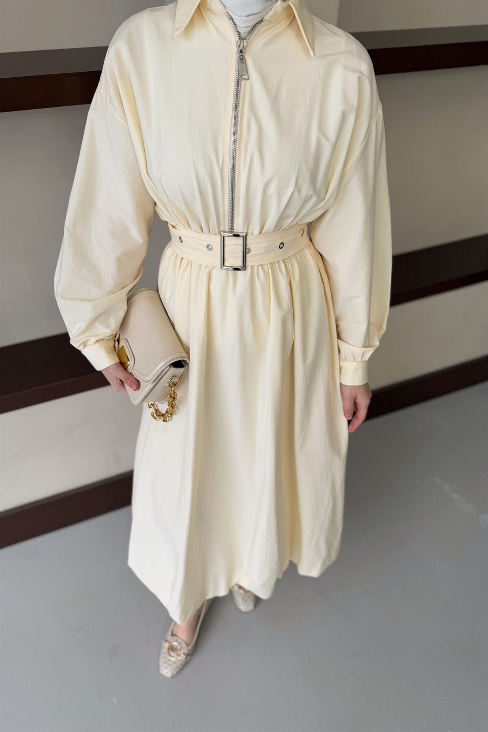 Kemerli Balon Kol Elbise - Bej