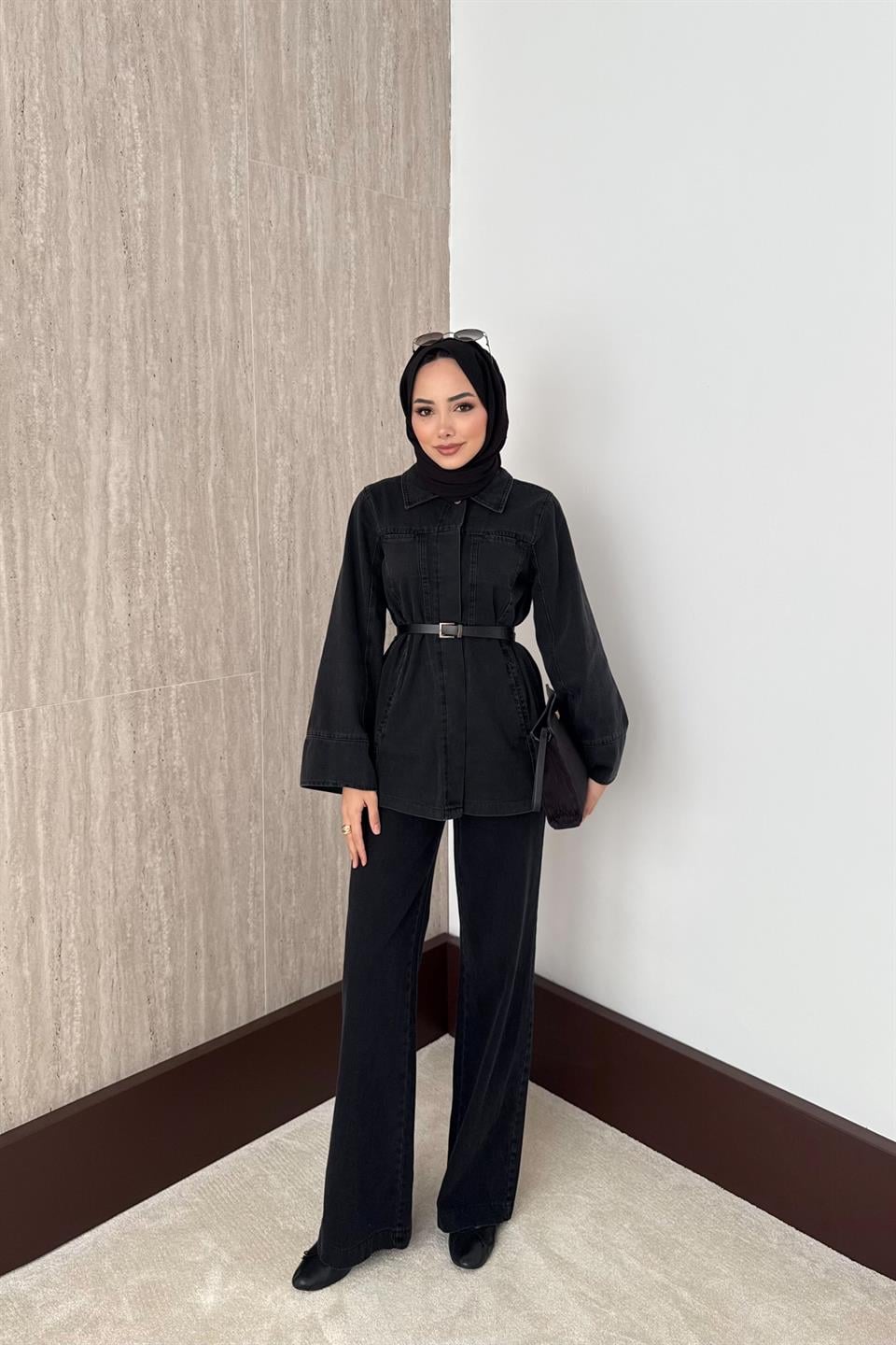 Kemerli Kot Pantolonlu Takım - Siyah