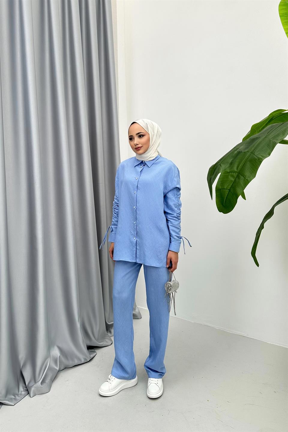 STRIPED SUIT WITH SHIRT SLEEVE - BLUE