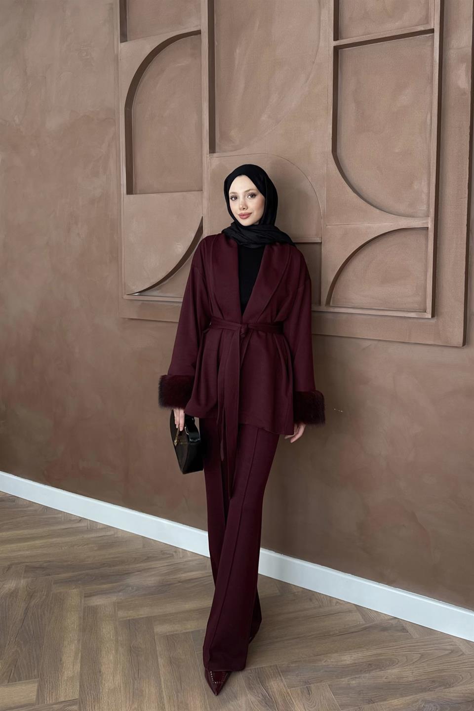 Kürk Kol Detaylı Pantolonlu Takım - Mürdüm