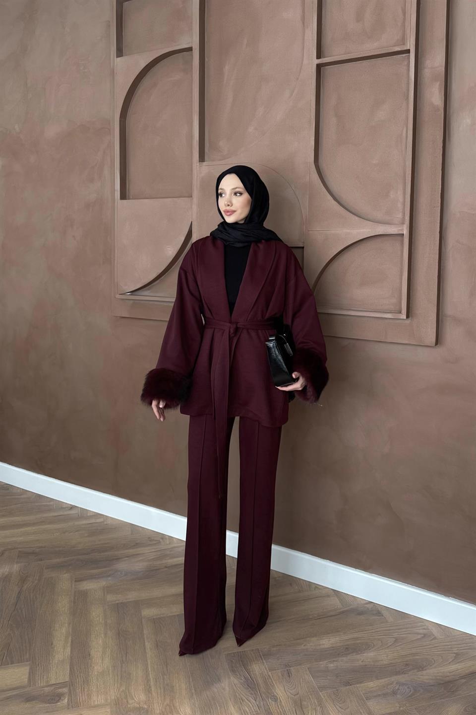 Kürk Kol Detaylı Pantolonlu Takım - Mürdüm