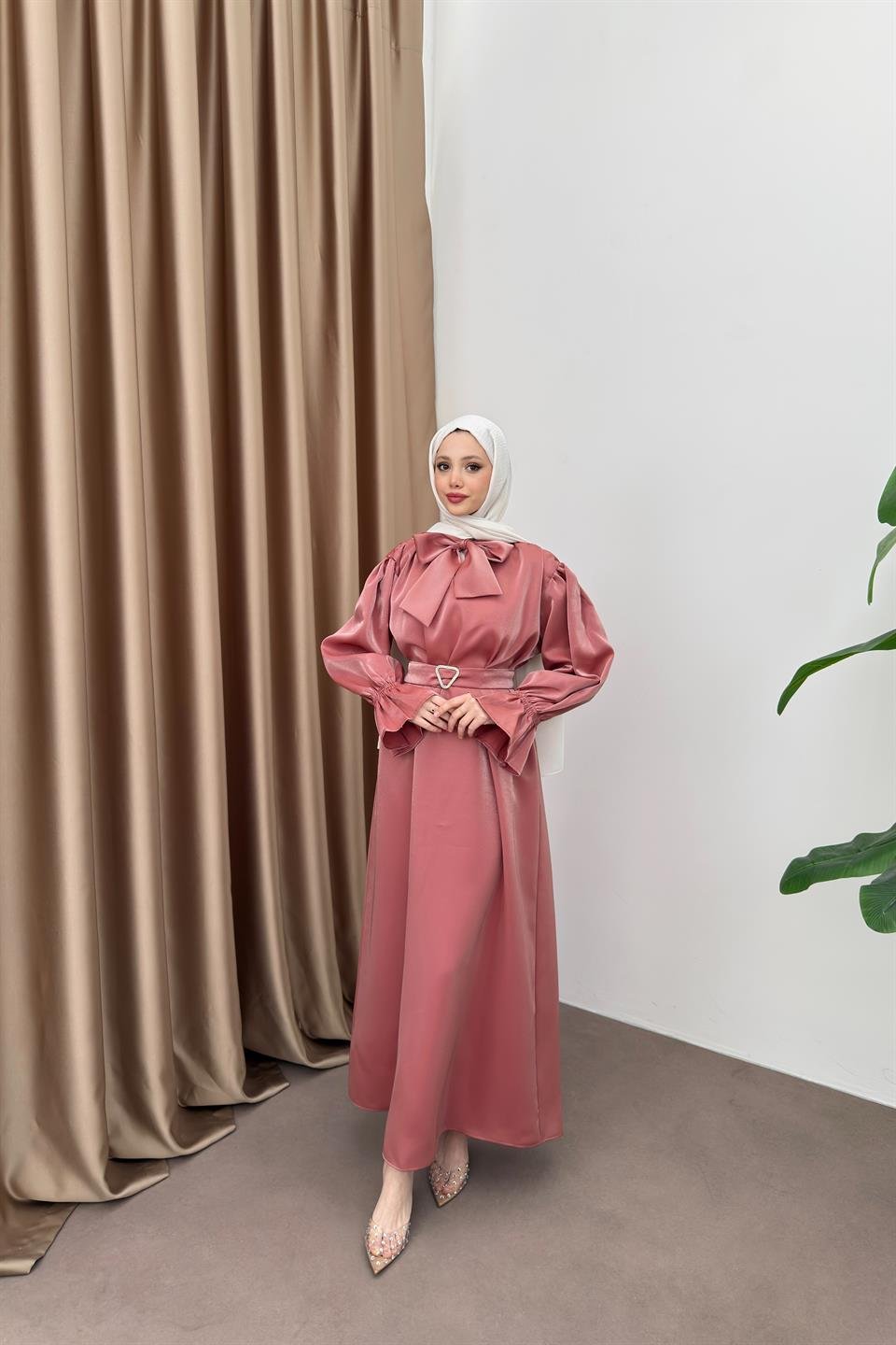 Kuşaklı Saten Elbise - Pudra