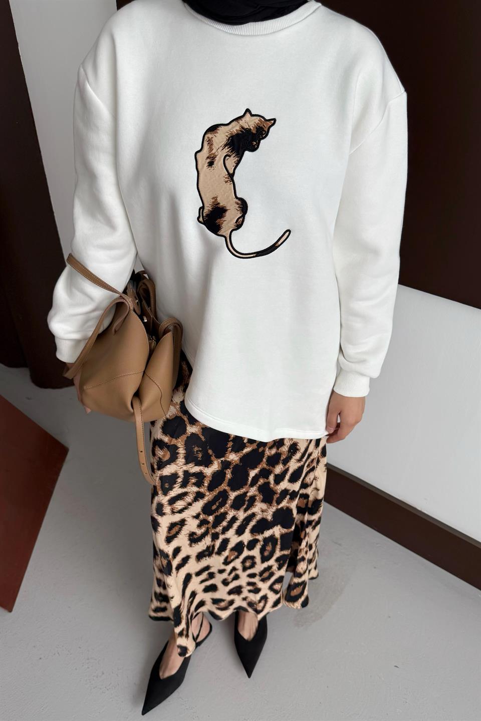Leopar Desenli Etekli Takım - Beyaz