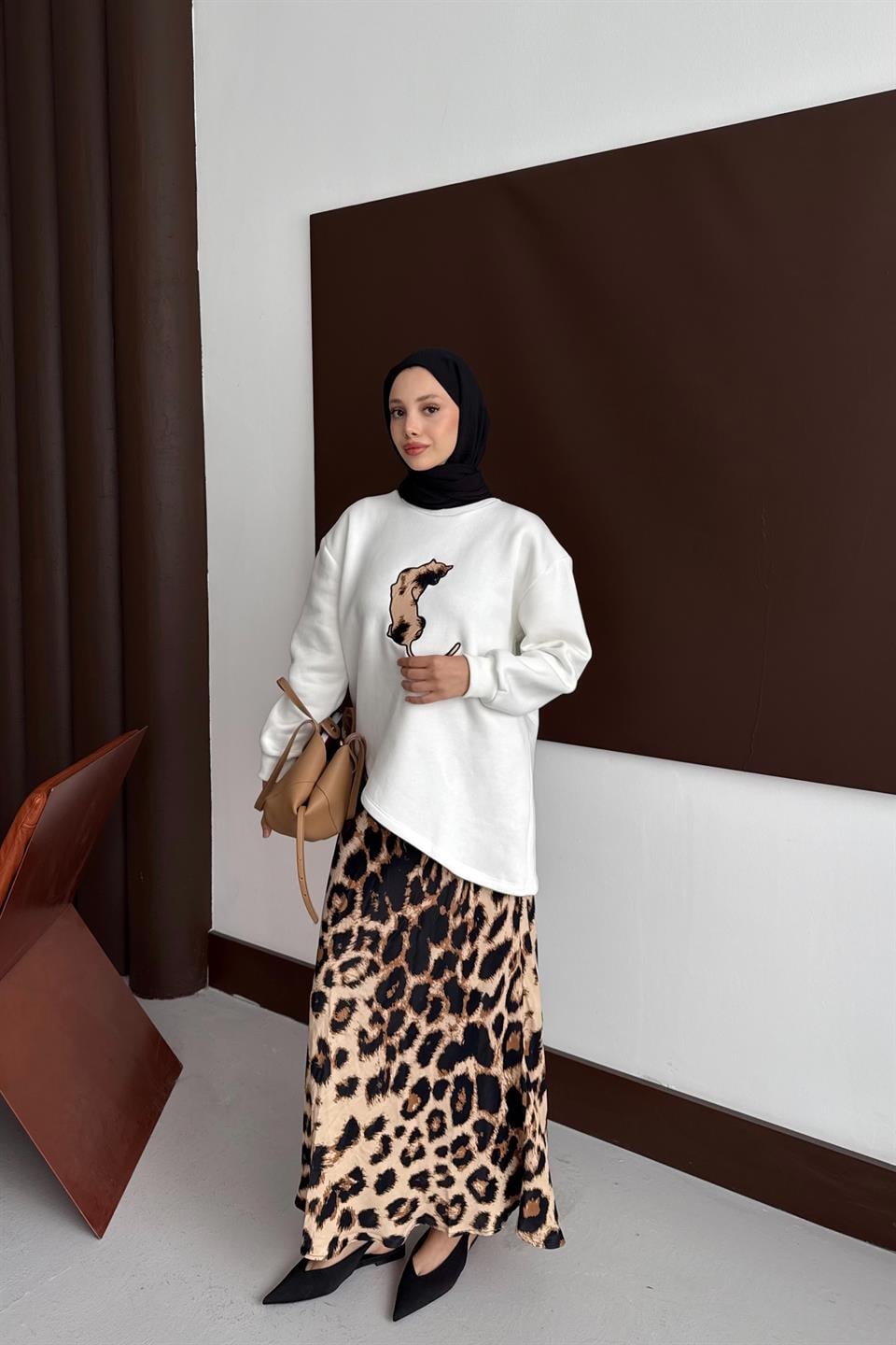 Leopar Desenli Etekli Takım - Beyaz