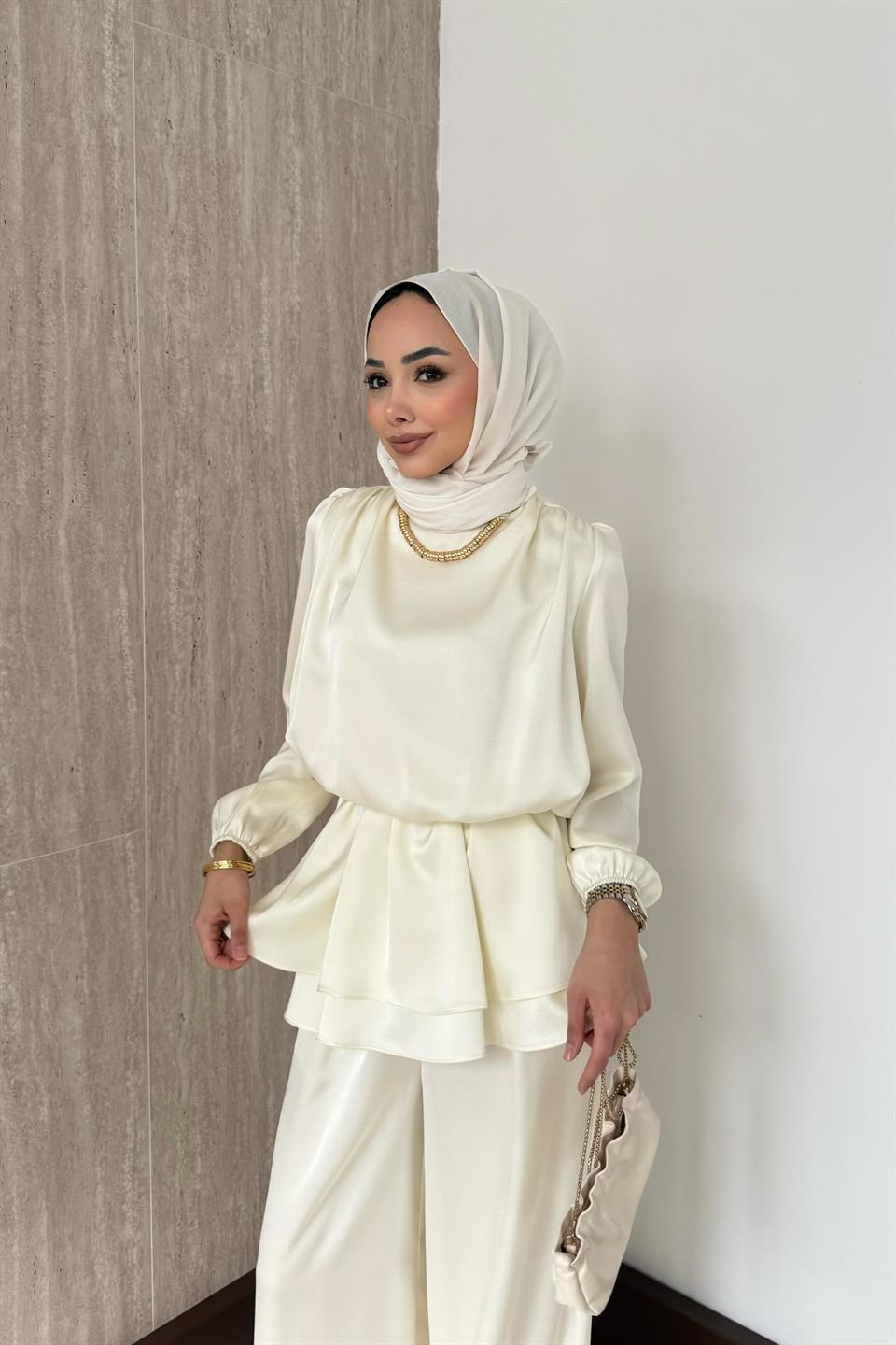 Liya Saten Pantolonlu Takım - Ekru