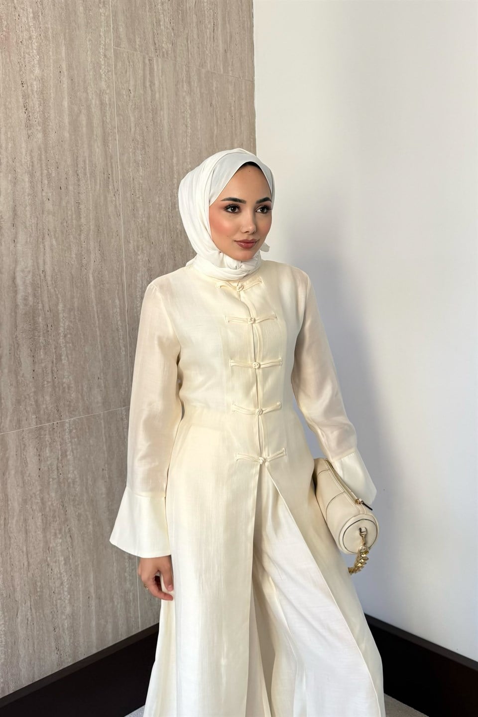 Mandarin Yakalı Pantolonlu Takım - Krem