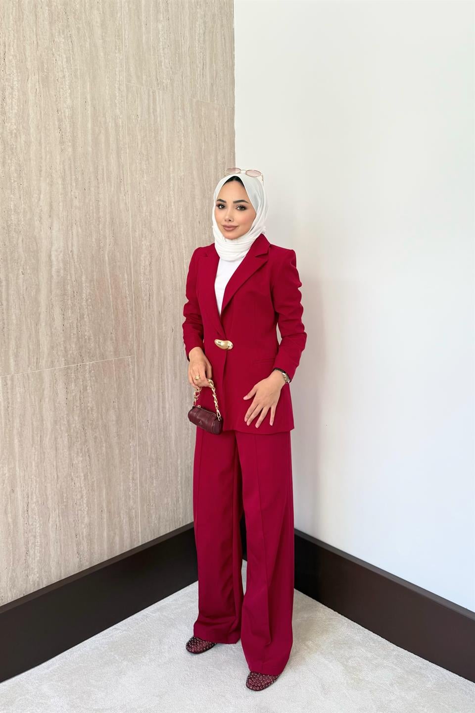 Mior Gold Aksesuarlı Pantolonlu Takım - Bordo