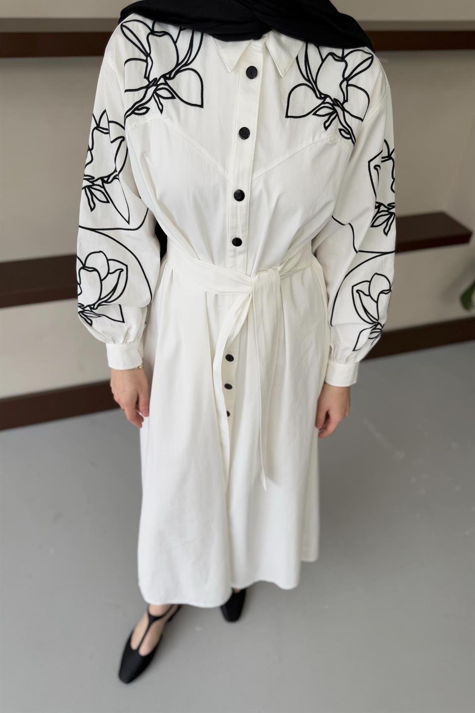 Nakış İşlemeli Gabardin Elbise - Ekru