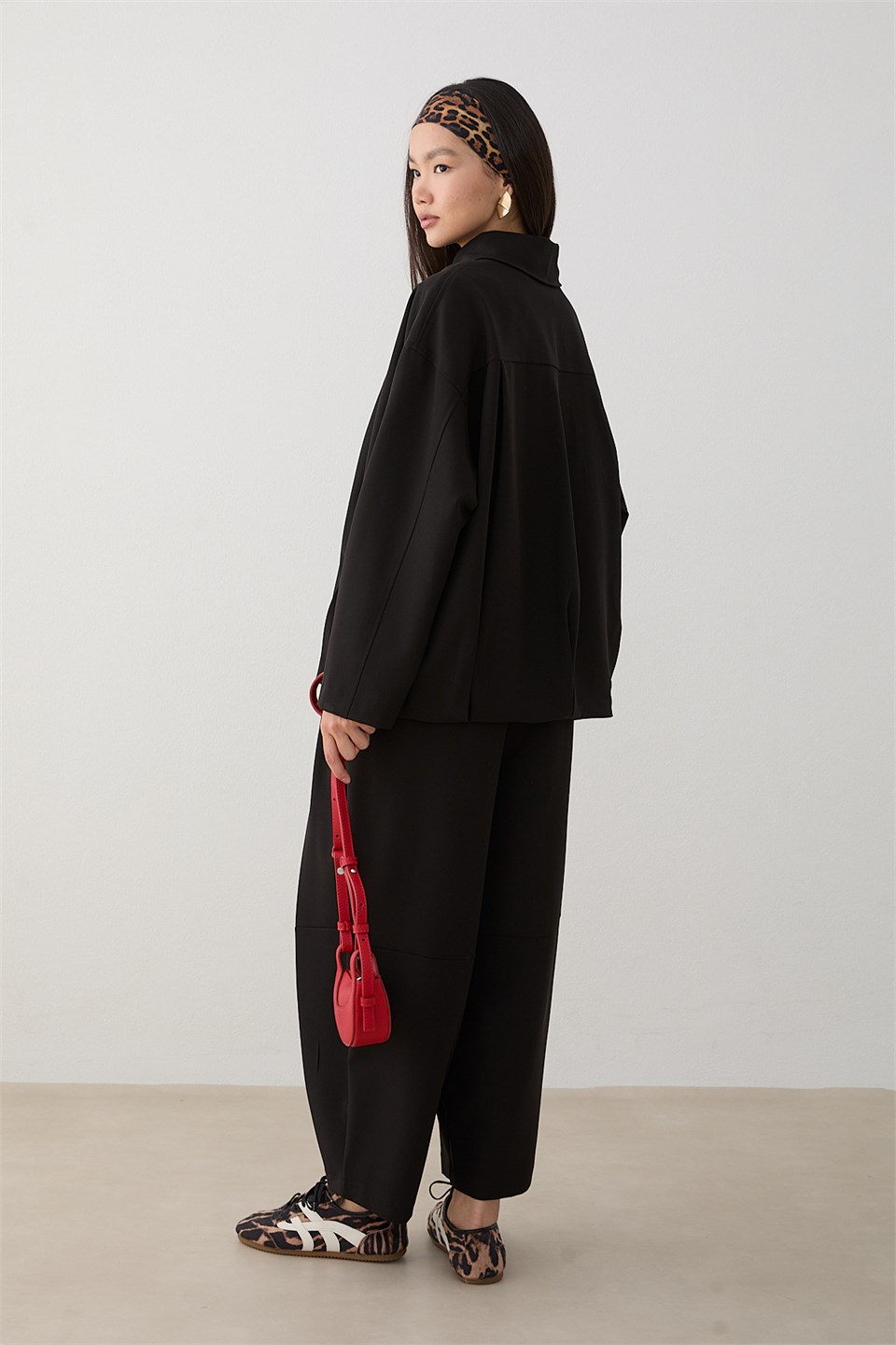 Oversize Ceketli Pantolonlu Takım - Siyah