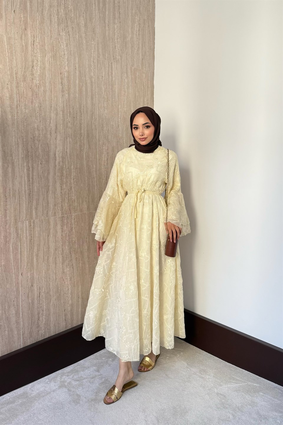 Payet İşlemeli Dantel Elbise - Sarı