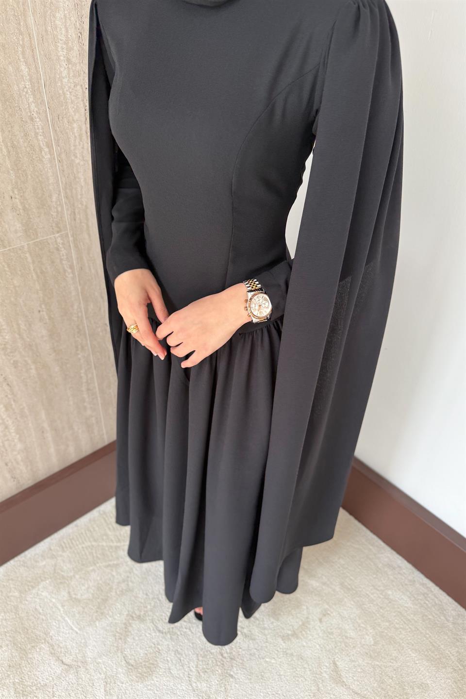 Pelerinli Elbise - Siyah