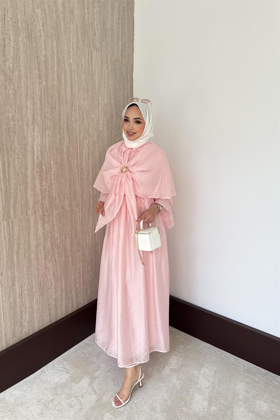 Pelerinli Vual Etekli Takım - Pembe