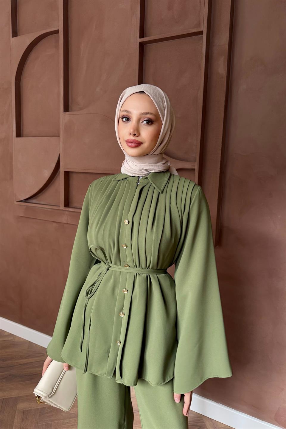 Pileli Pantolonlu Takım - Haki