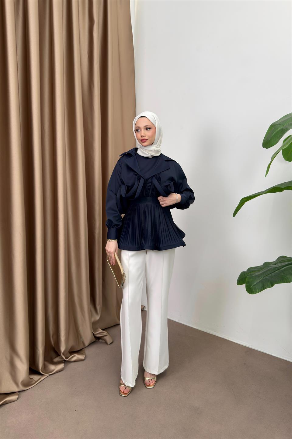 Pleated Grain Premium Jacket - Navy Blue