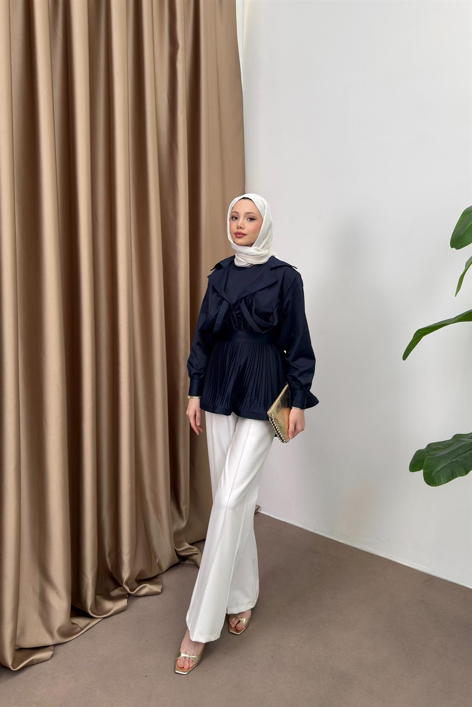 Pleated Grain Premium Jacket - Navy Blue