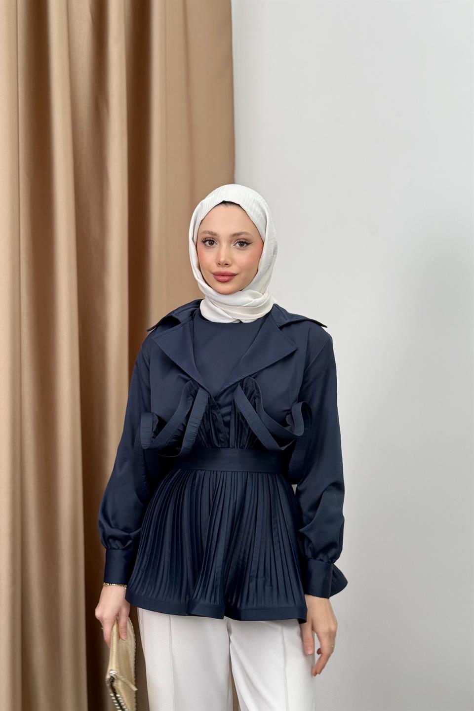 Pleated Grain Premium Jacket - Navy Blue