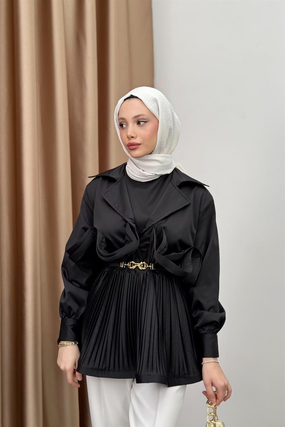 Pleated Grain Premium Jacket - Black