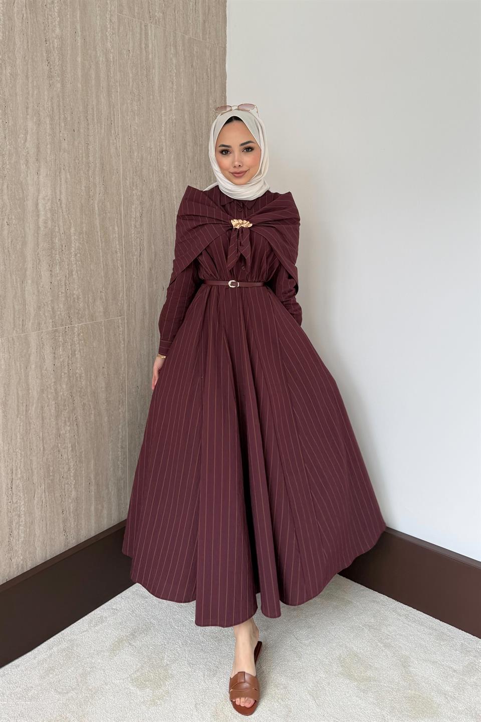 Şal Aksesuarlı Çizgili Elbise - Bordo