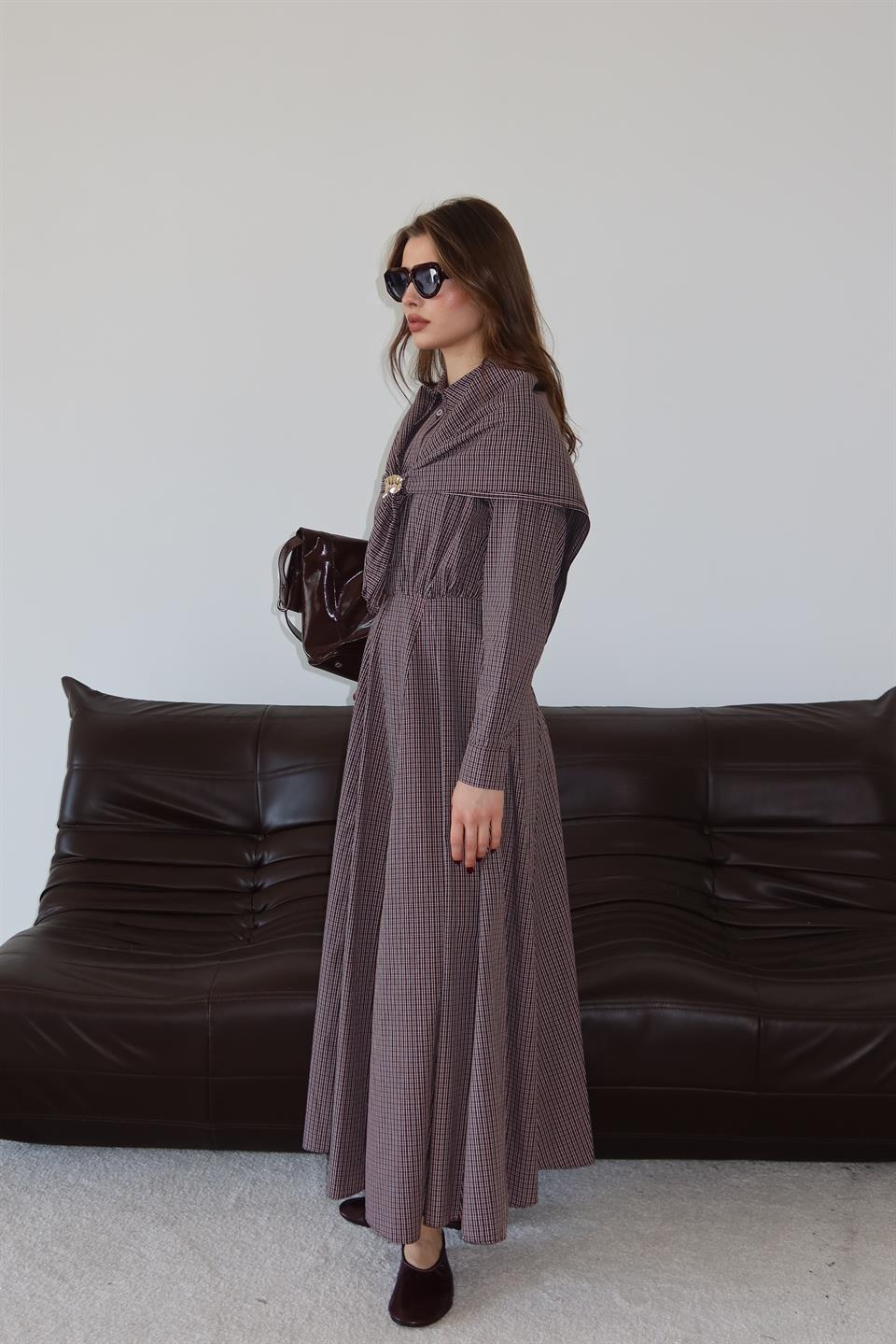 Şal Aksesuarlı Gömlek Elbise - Kahve