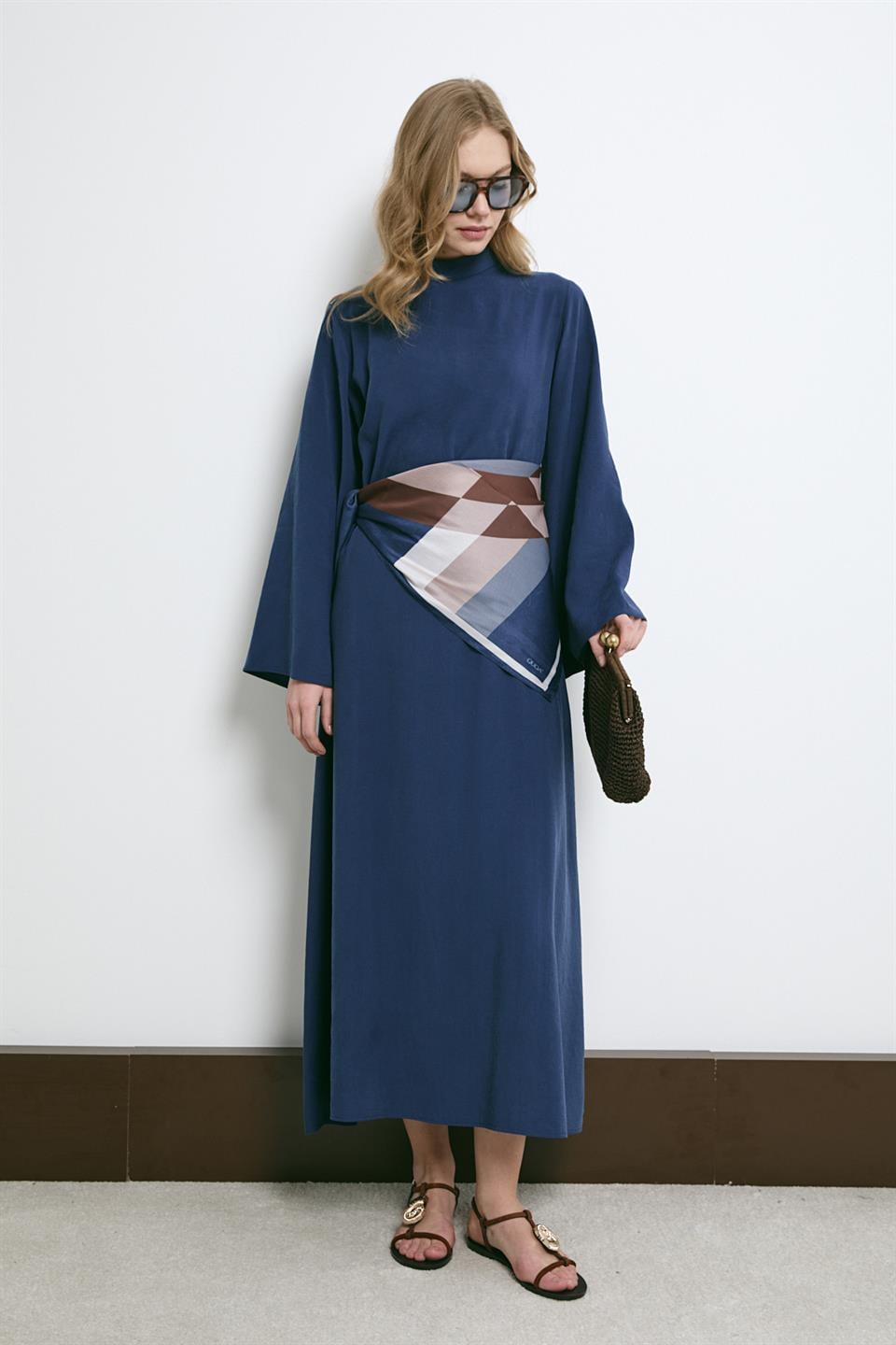 Şal Aksesuarlı Modal Elbise - İndigo