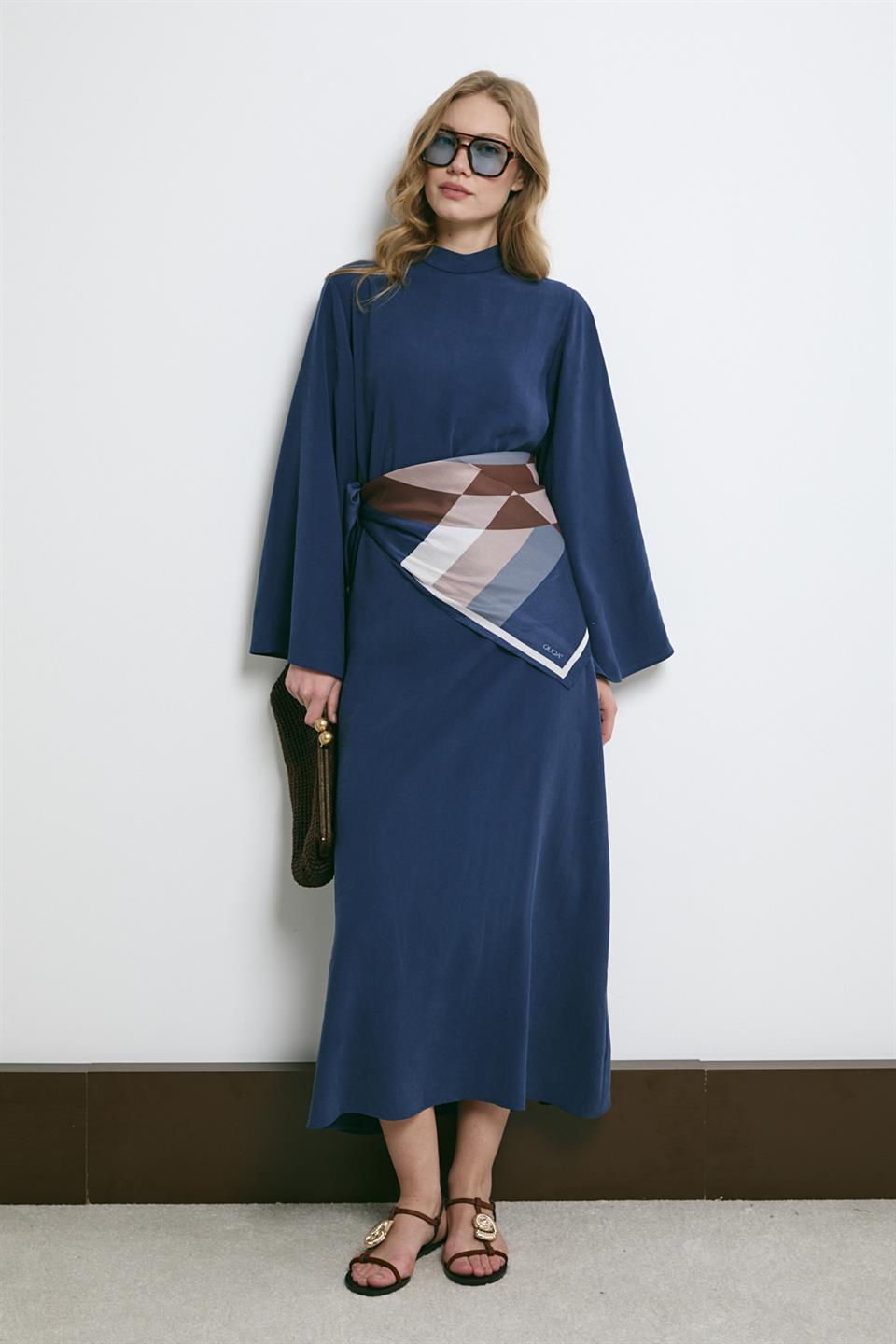 Şal Aksesuarlı Modal Elbise - İndigo