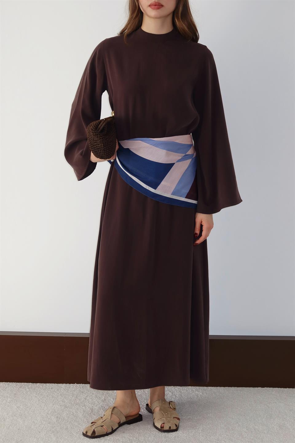 Şal Aksesuarlı Modal Elbise - Kahve