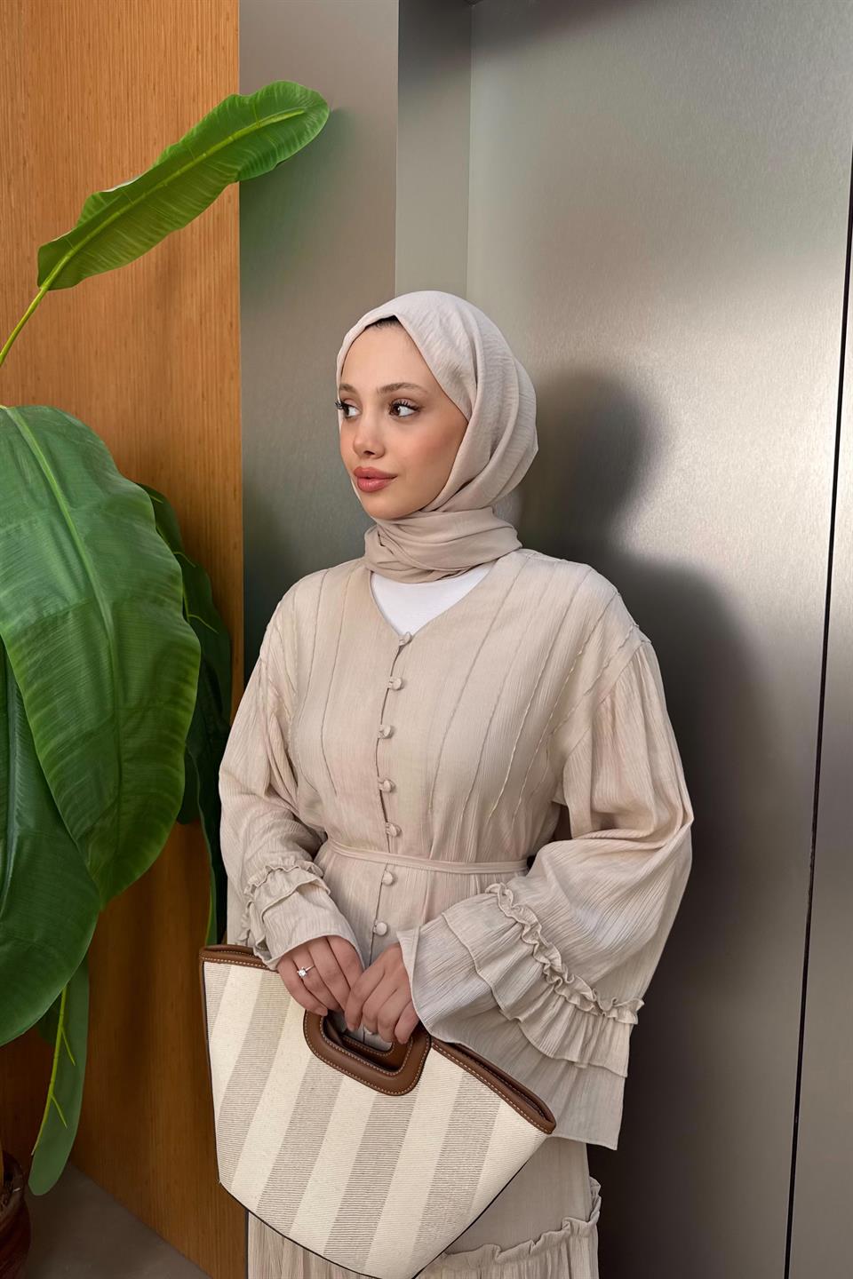 V-Neck Buttoned Dress - Beige