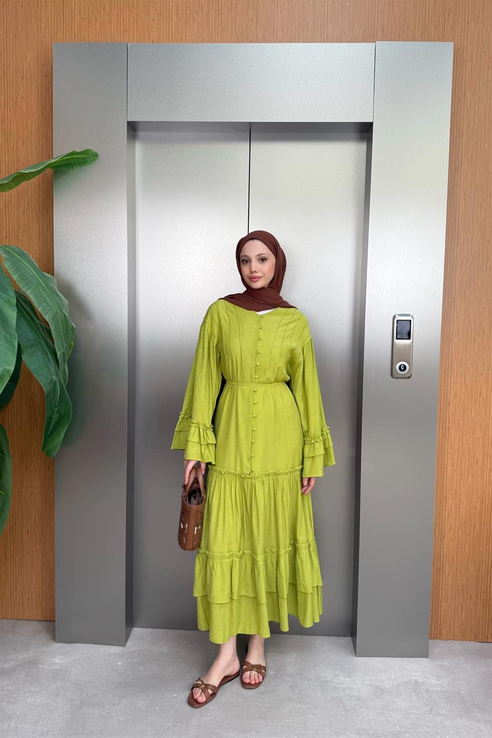 V-Neck Buttoned Dress - Green