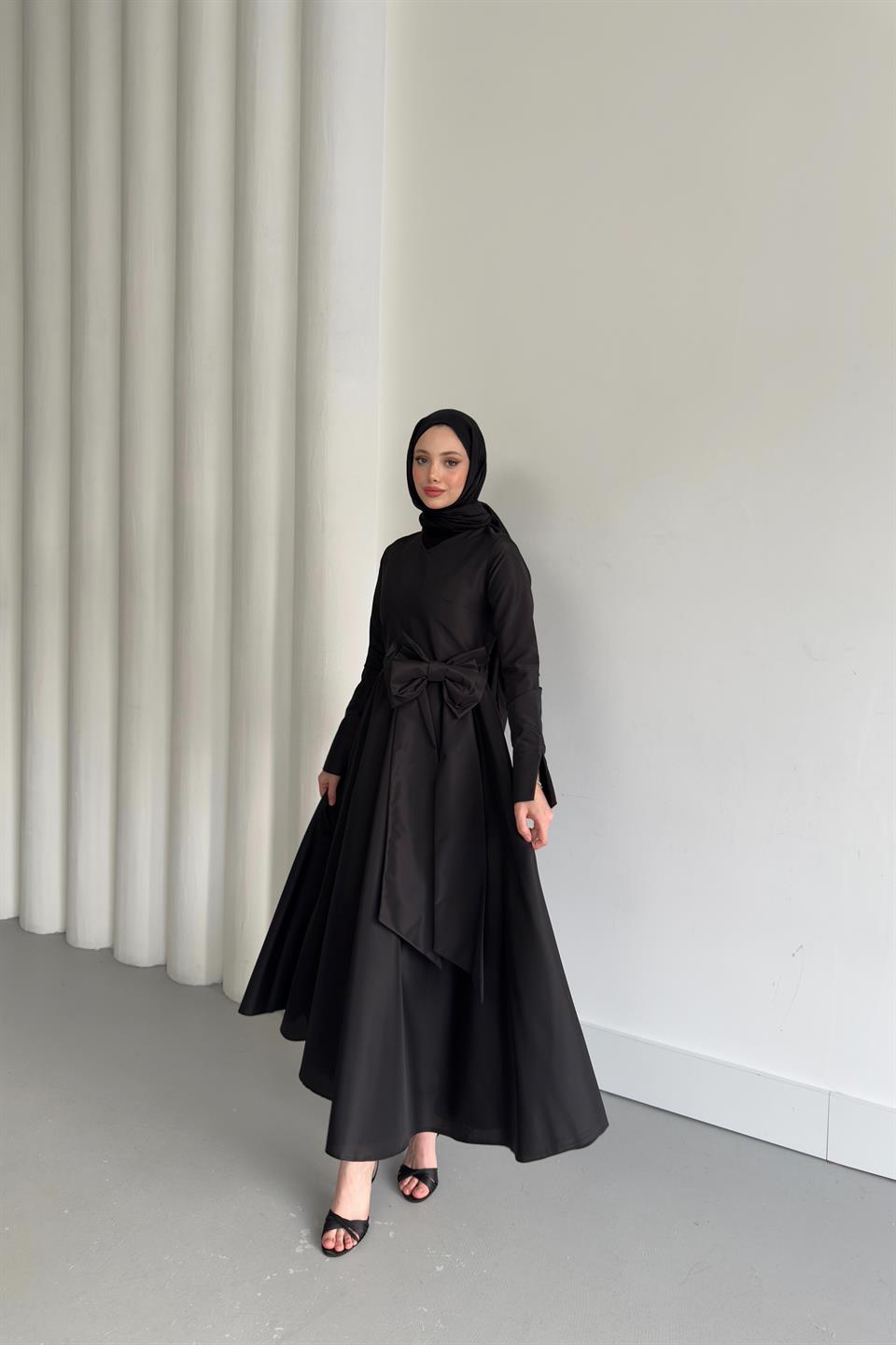 V Yaka Tafta Elbise - Siyah
