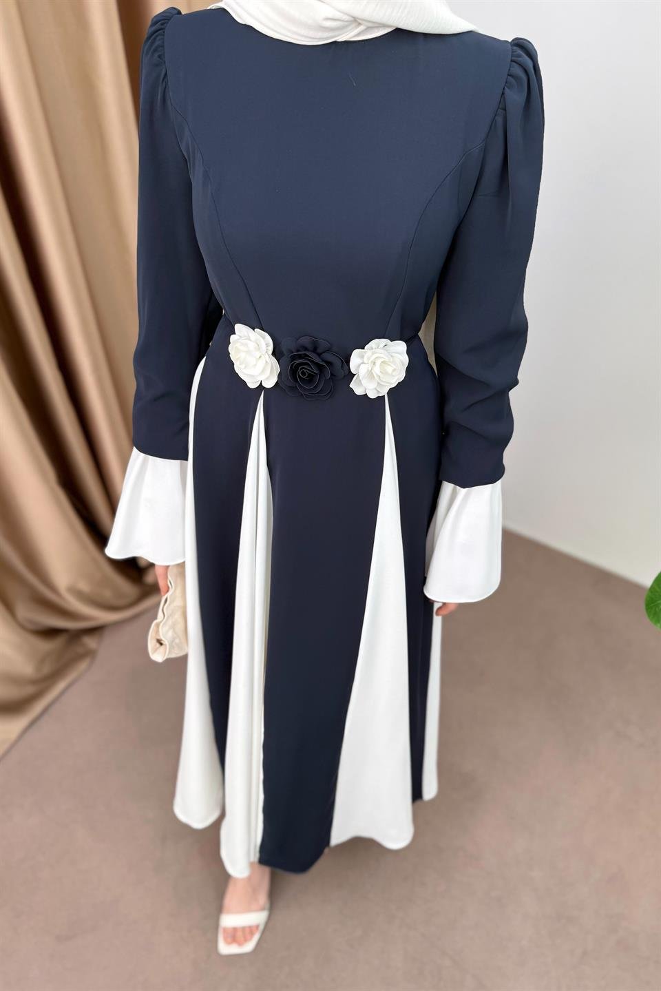 Volan Kol Gül Aksesuarlı Elbise - Lacivert