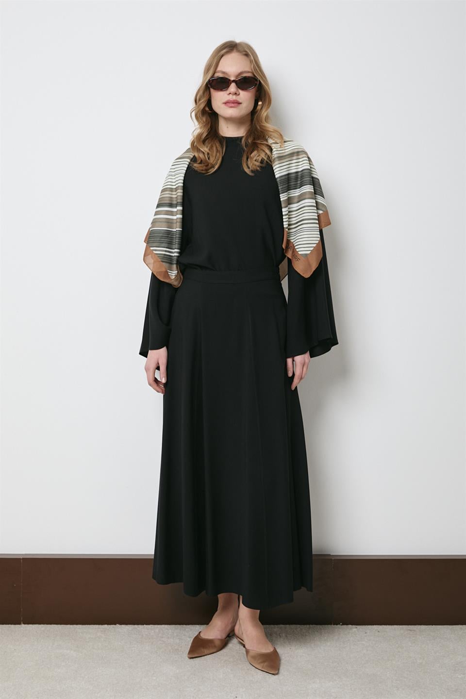 Volan Kol Stella Etekli Takım - Siyah