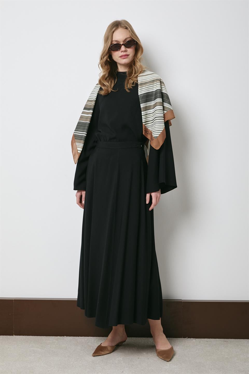 Volan Kol Stella Etekli Takım - Siyah