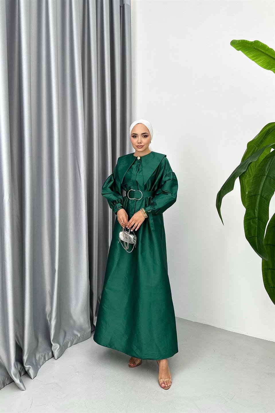 Taffeta Dress with Collar Detail - Green