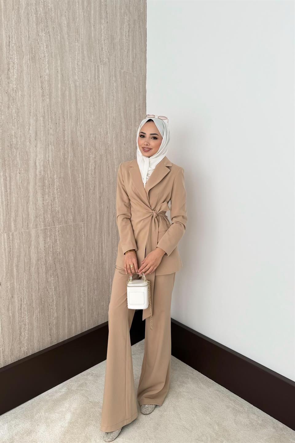 Yandan Bağlamalı Pantolonlu Takım - Camel