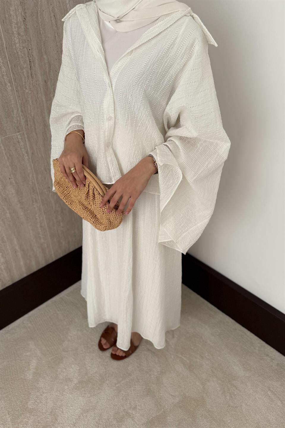 Yarasa Kol Brode Etekli Takım - Beyaz