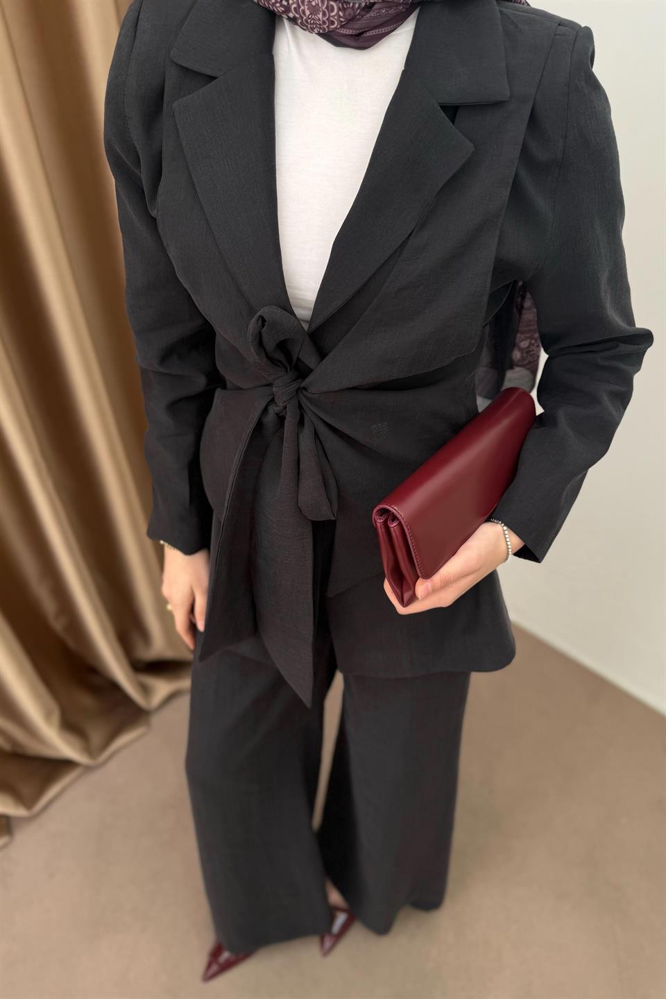 Tencel Suit with Tied Vest - Black