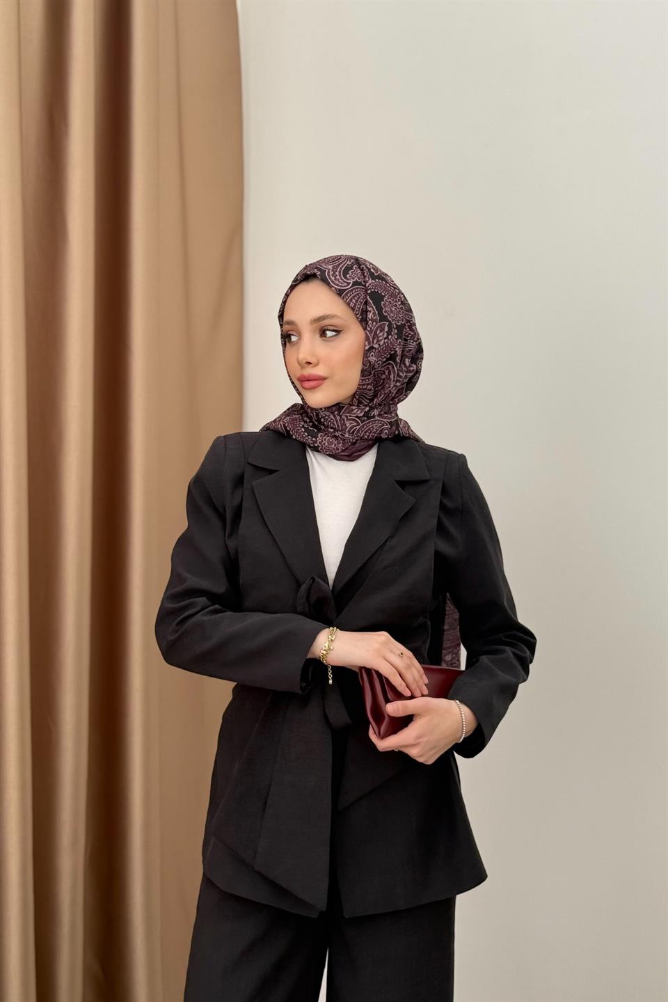 Tencel Suit with Tied Vest - Black