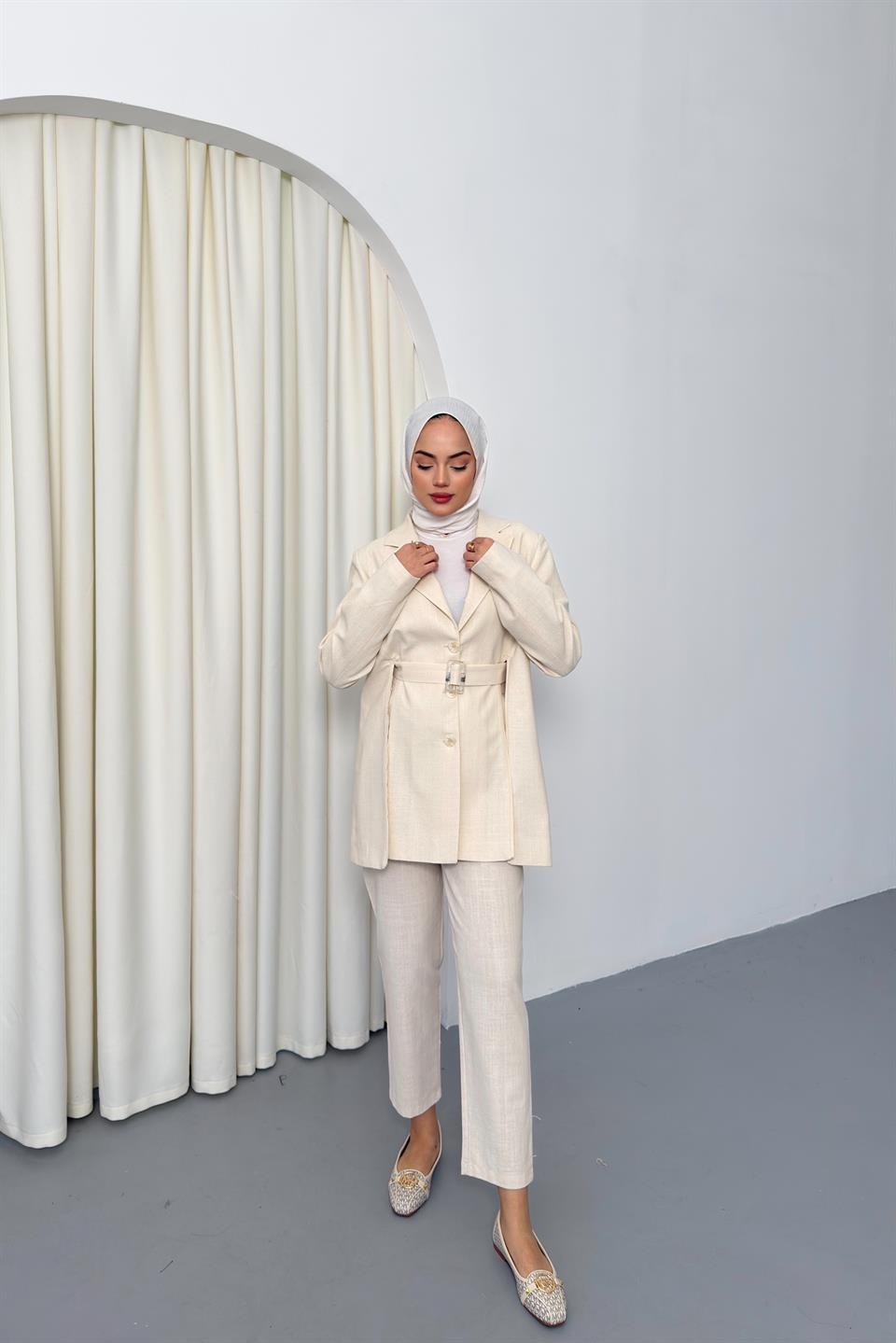 Slit Linen Trouser Suit - Beige