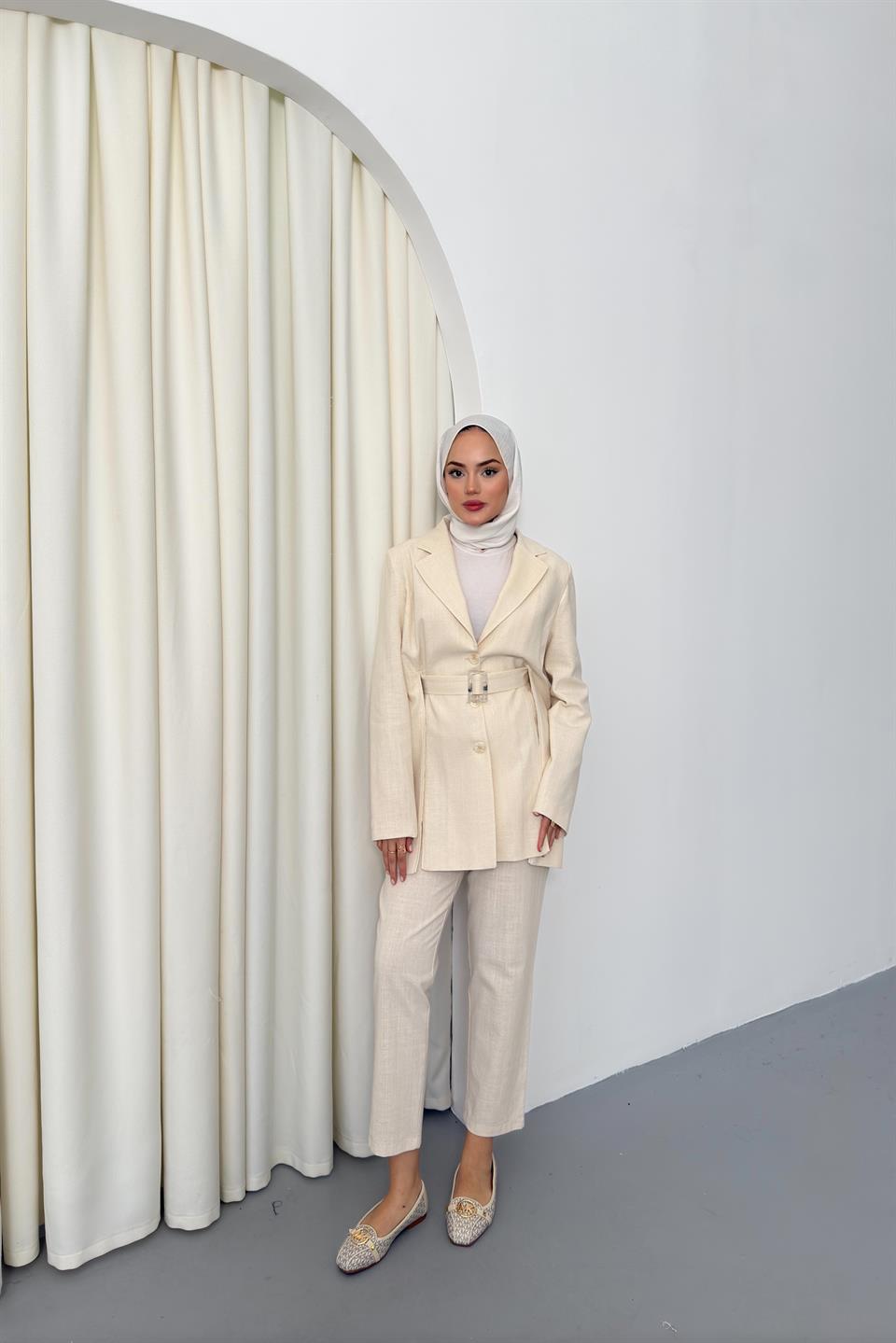 Slit Linen Trouser Suit - Beige